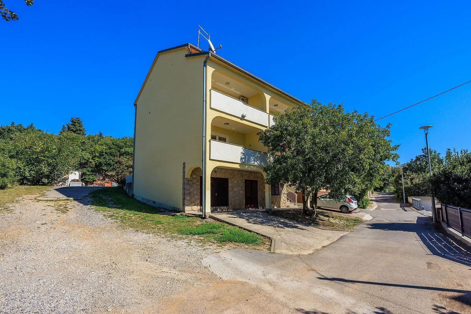 Cozy Dachgeschosswohnung Mit Meerblick, Klima, Wifi - Nur 350 Meter Zum Strand Dramalj 0*,  Croatia